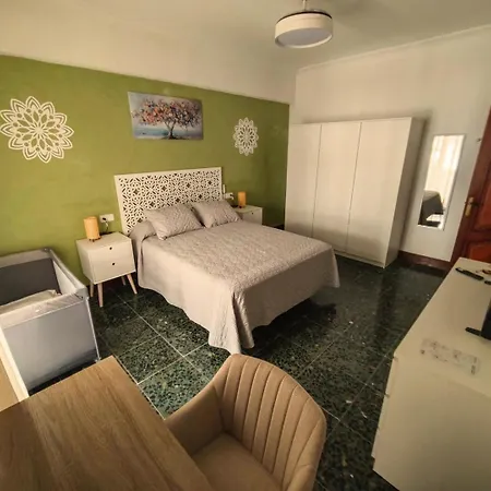 Ronda Suite, Parking Gratuito Cercano